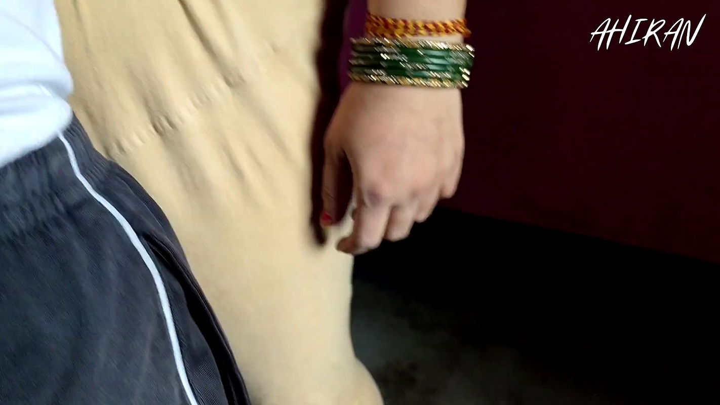 THE SEXY GIRL ON BED. REVIEW AND FORPLAY WITH SEXY LEGS AND ASS IN BEDROOM