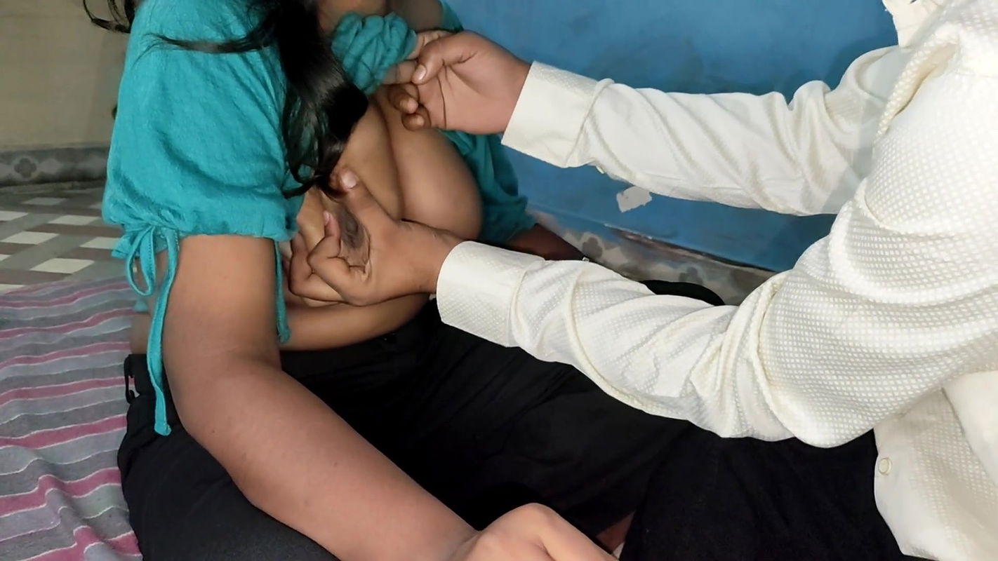 Bhai Dooj Special 2025 Latest Sex Videos Step Brother Gifted Rs 1000 for Pussy Chudai Two Step. Brother Step Ro