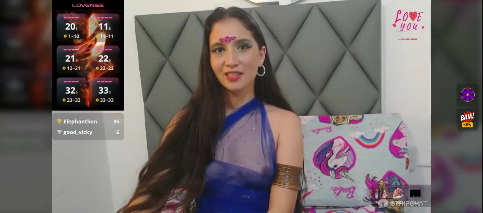 Hot babe in transparent saree showing her boobs