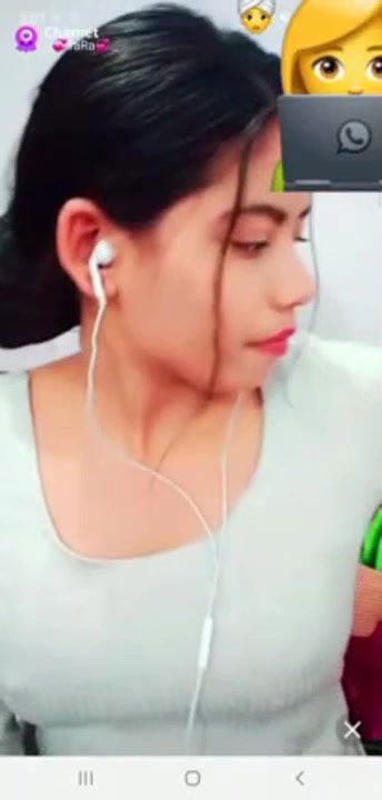 beautiful Tara on Tango live shows big boobs