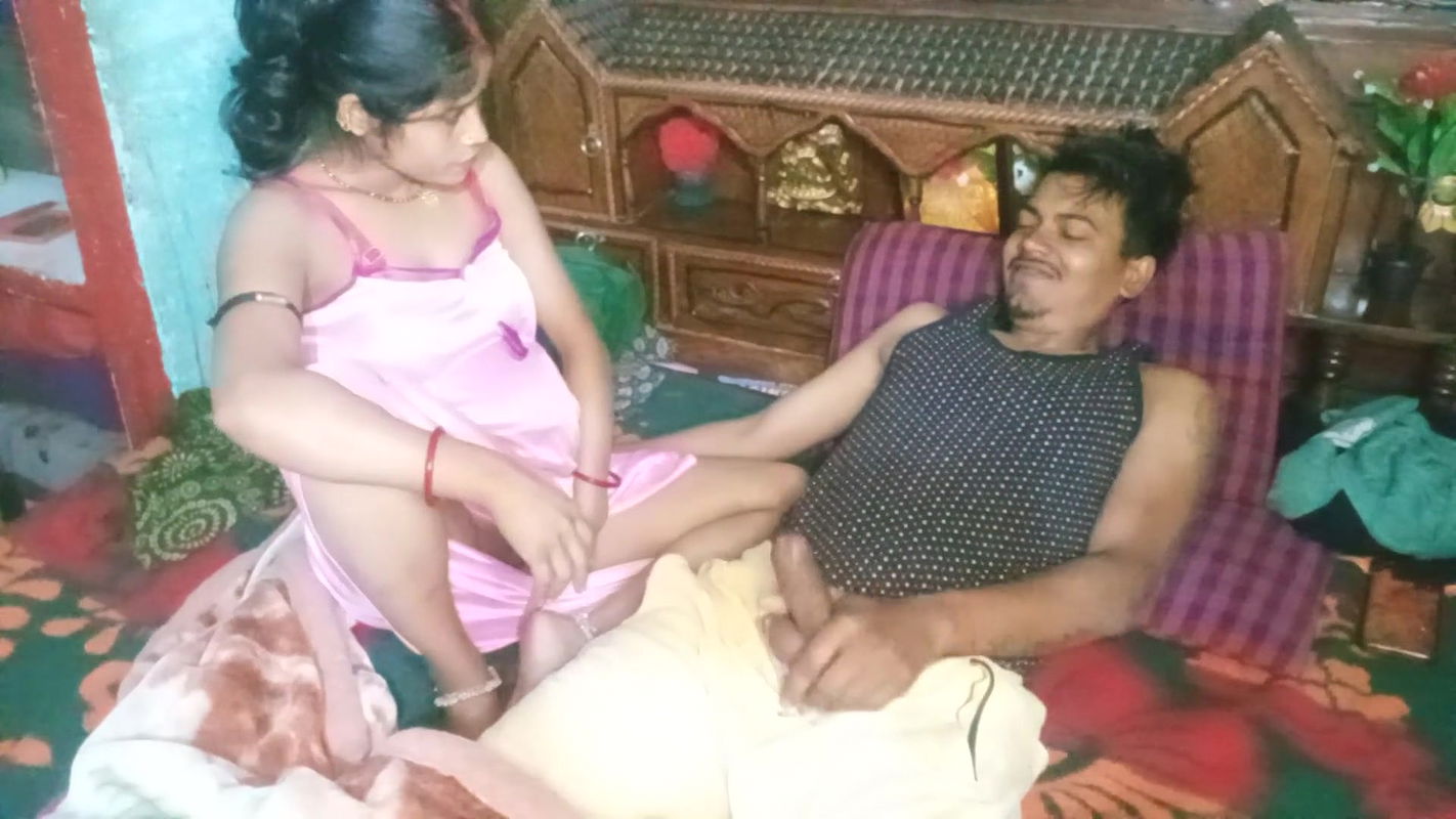 Bihari Sexy Housewife Fucked with Her Father in Law Bihari Coupl
