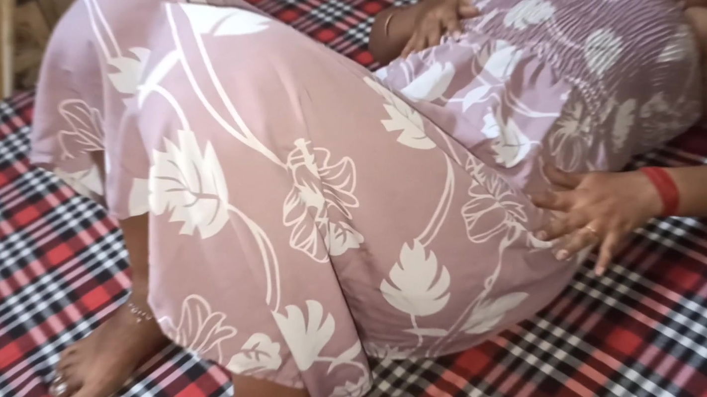 Desi hot married bhabhi ko garam kar ke chut chodi