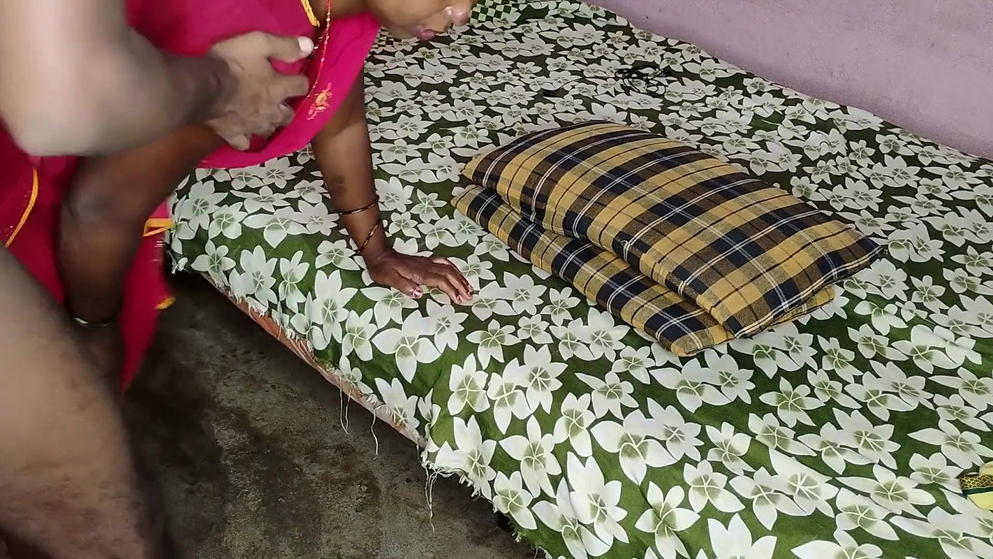 Andheri Raat Mein Desi Wife Ki Mast Chudae Kardi Tang Utha Ke 2