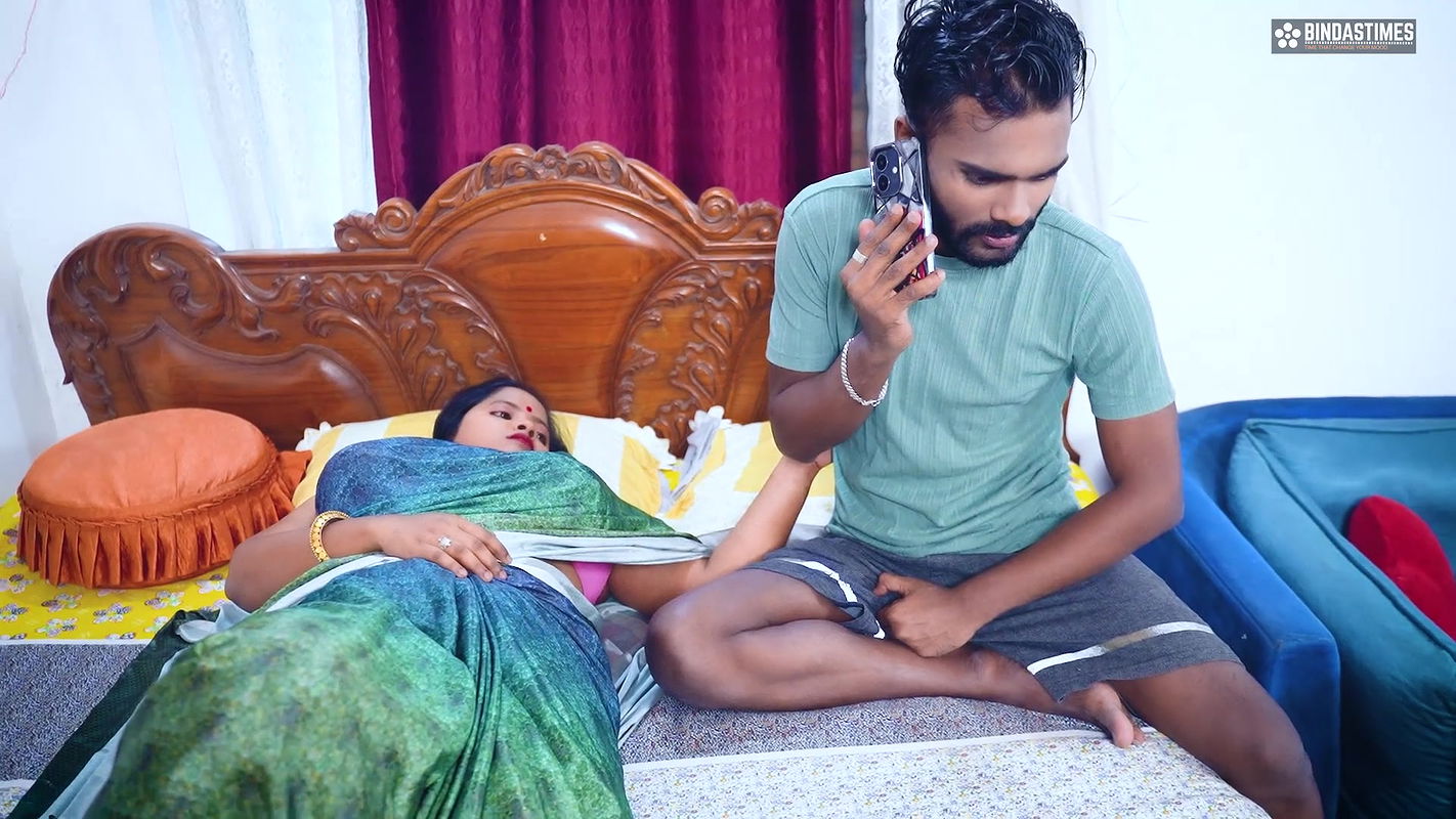 Biggest MILF Boobs House Owner Lady Fucks Her Servant When No On-01