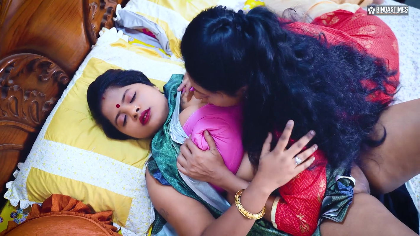 Biggest MILF Boobs House Owner Lady Fucks Her Servant When No On-01