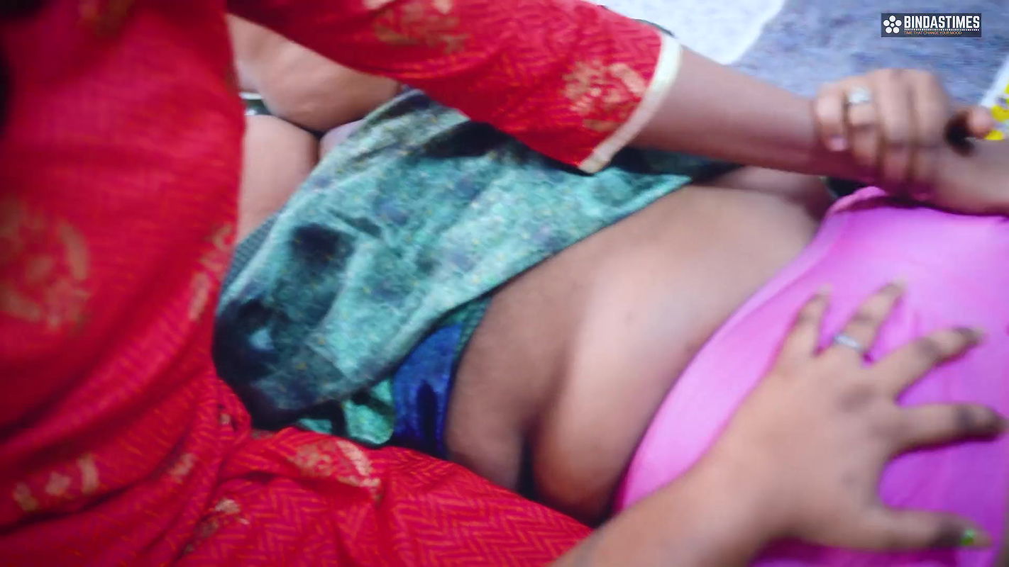 Biggest MILF Boobs House Owner Lady Fucks Her Servant When No On-01