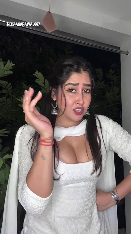 DESIRABLE SEDUCTIVE SOFIA ANSARI MOUTHWATERING CLEAVAGE VIEW UUFFF HQ VIDEO 14