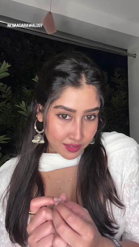 DESIRABLE SEDUCTIVE SOFIA ANSARI MOUTHWATERING CLEAVAGE VIEW UUFFF HQ VIDEO 14