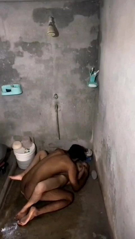 Horny Paki Lover Fucking In Bathroom 4 Videos Update 14