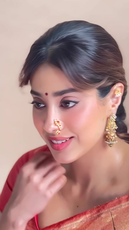 JHANVI MESMERIZING SEXY SHY HOTWIFE LOOKS WE ALL DESIRE HQ VIDEO 12