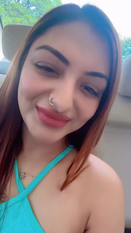 KHUSHI MUKHERJEE SEXY DIVA READY FOR FUN IN CAR 12
