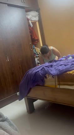 MILF teacher big boobs showing during dress change 12