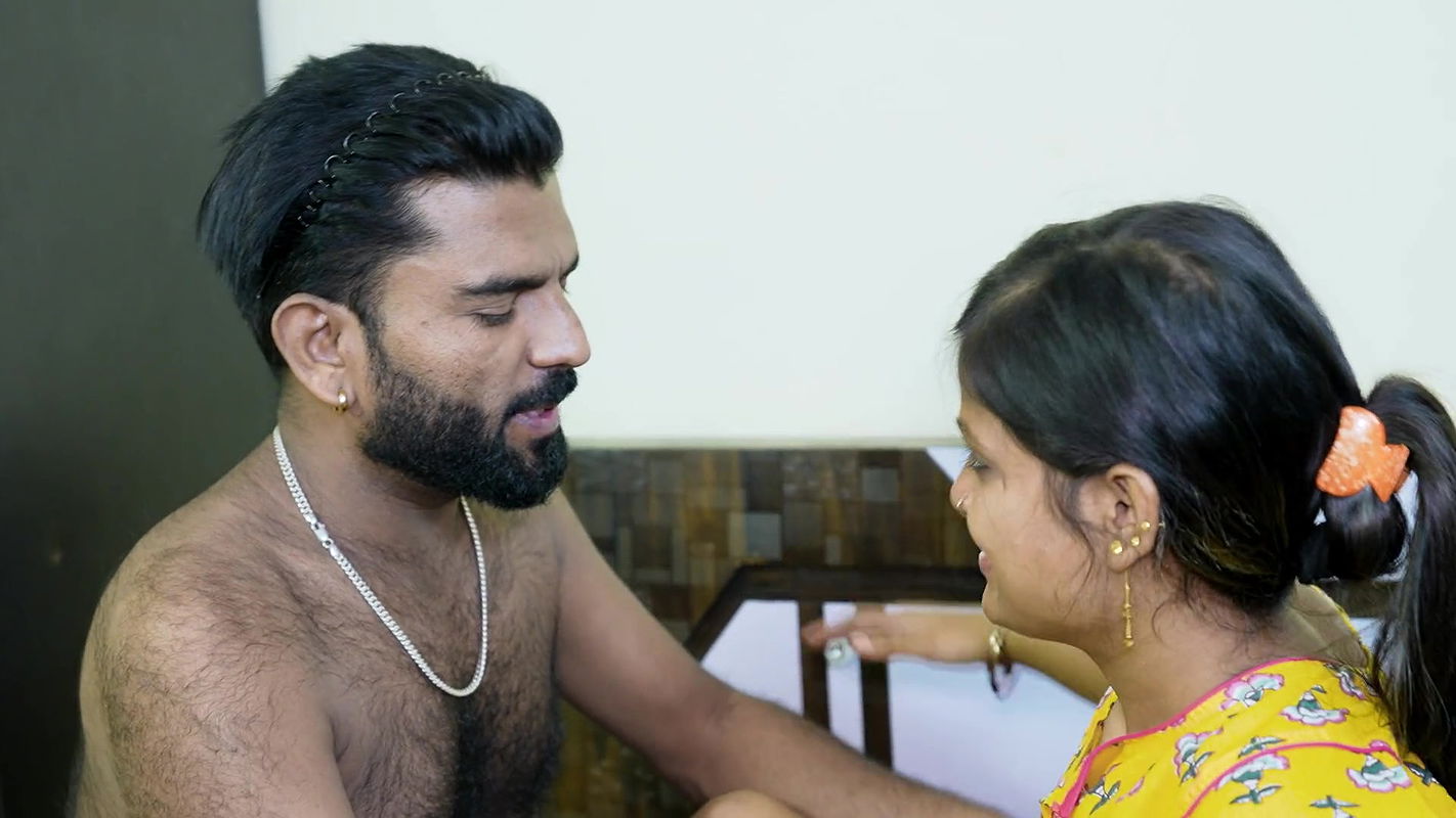 Pregnant Indian Wife’s Steamy Reconciliation with Husband
