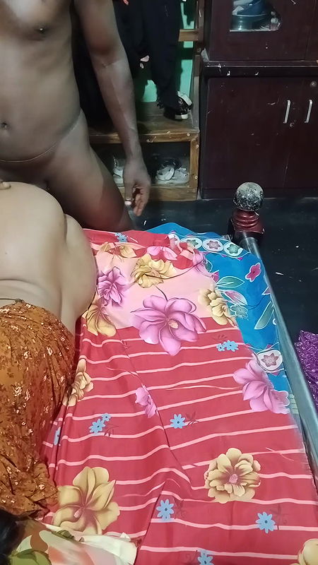 Desi Hot Aunty Tight Pussy XXX Desi Village Aunty Tight Pussy Se