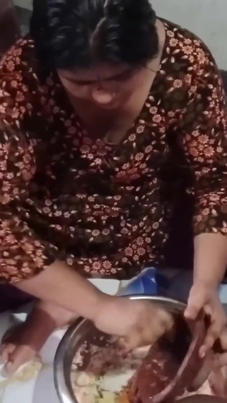 Cute Desi Village Beutiful Girl Fucked Close-up Porn feat Mombd