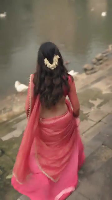 MILONI JHONSA BACKLESS AND STUNNING DESIRABLE IN SAREE 2