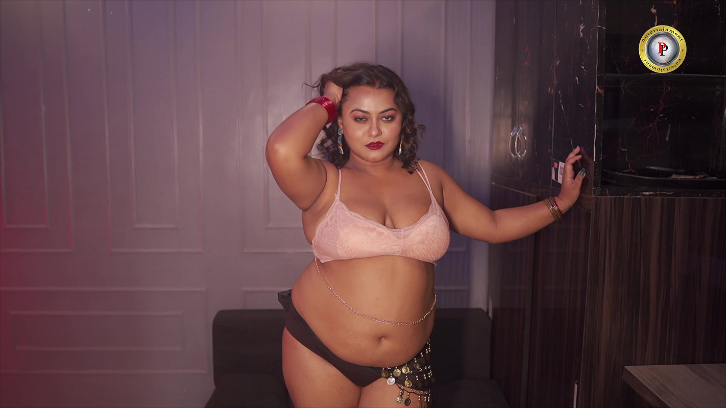 Famous Model Poulami Chatterjee Bra Panty Erotic Show 2