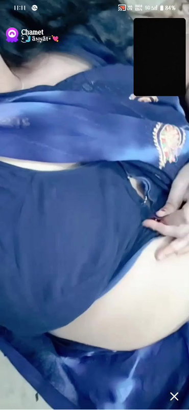 Beautiful Babe Jannat Wearing Saree Reveal Her Lactating Tits and Pussy 2