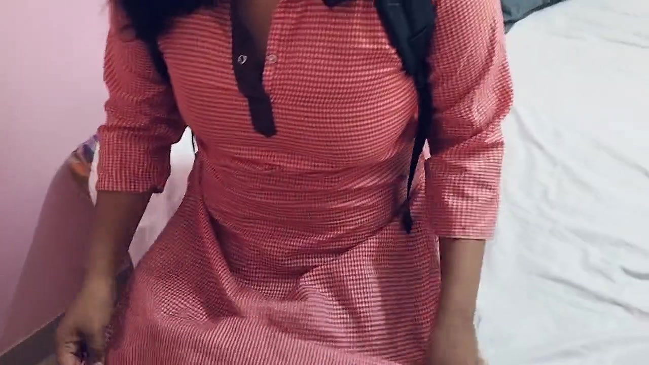 Teacher called her for extra class at his home