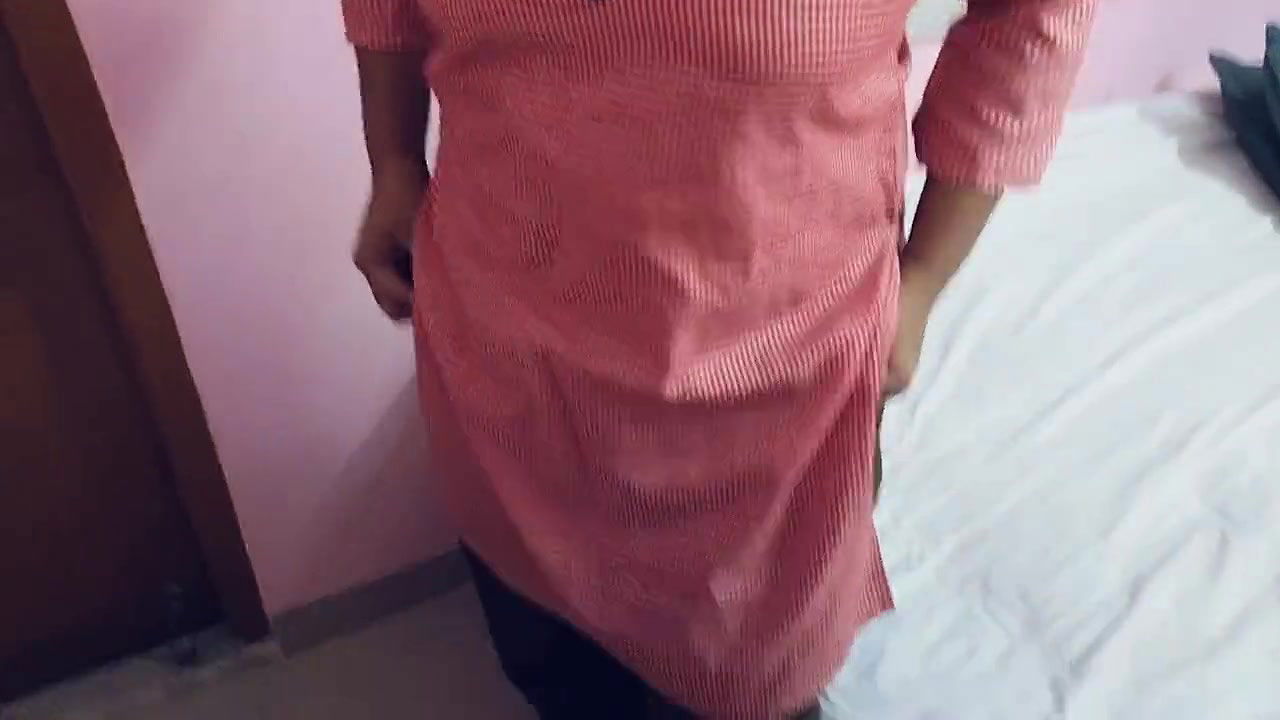 Teacher called her for extra class at his home