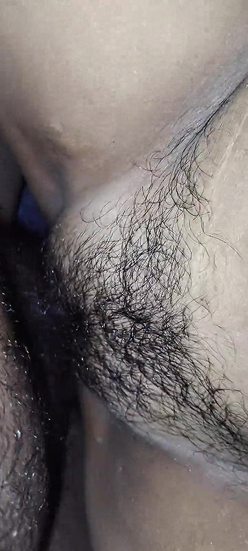 village girlfriend ko kamre me choda condom lga kr pehli baar