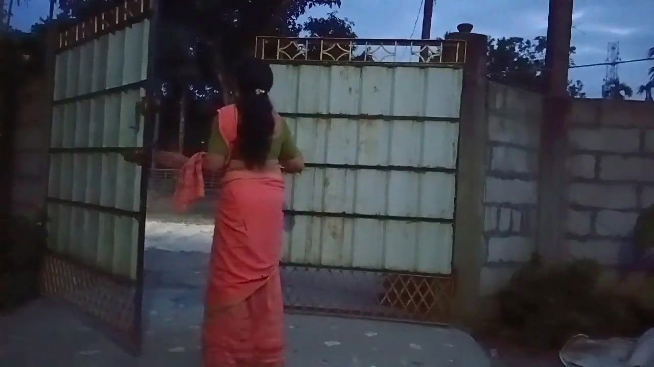 💀Jungle vali bhabhi College friend ke sath savita bhabhi ne jamkar chudai karwaya aur apne chut ka pani nikali