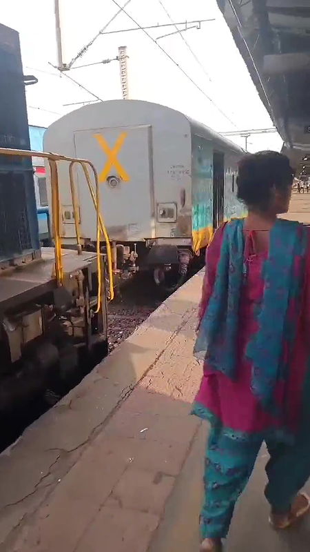 🔴Indian desi muslim stepsister ruks fucked by young amateur stepbrother in doggy style full Hindi audio pov porn