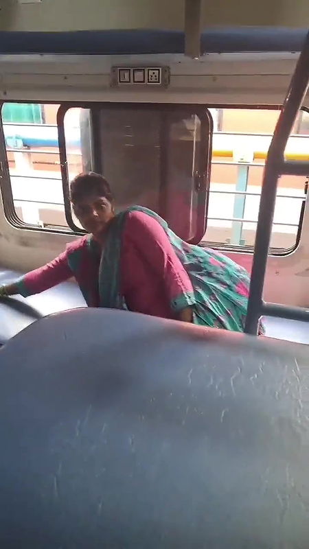 🔴Indian desi muslim stepsister ruks fucked by young amateur stepbrother in doggy style full Hindi audio pov porn