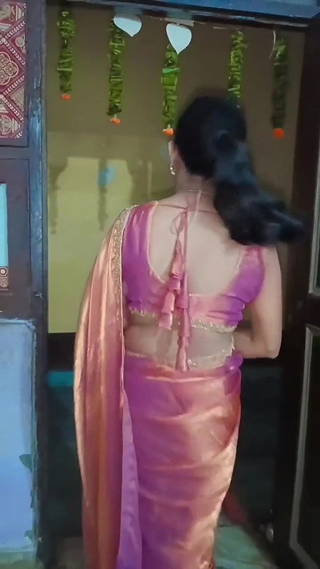 18 Years Old Neighbor’s Girl Was Alone At Home Boy Went And Started Having Sex With Hindi Audio