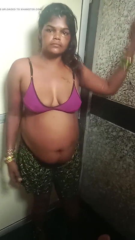 18 Years Old Neighbor’s Girl Was Alone At Home Boy Went And Started Having Sex With Hindi Audio