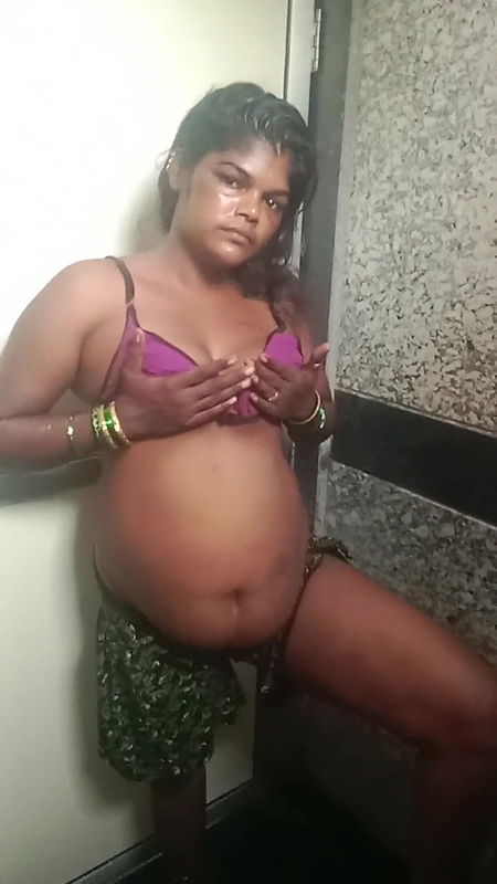 18 Years Old Neighbor’s Girl Was Alone At Home Boy Went And Started Having Sex With Hindi Audio