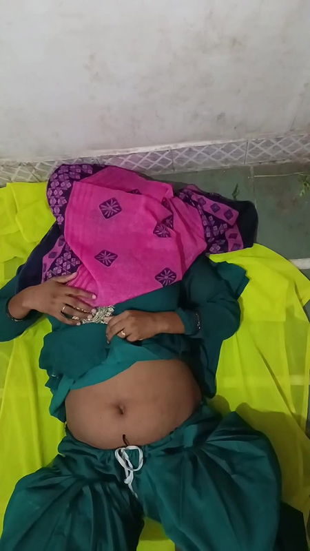 Desi Bhabhi Ki Jawani