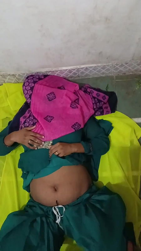 Desi Bhabhi Ki Jawani