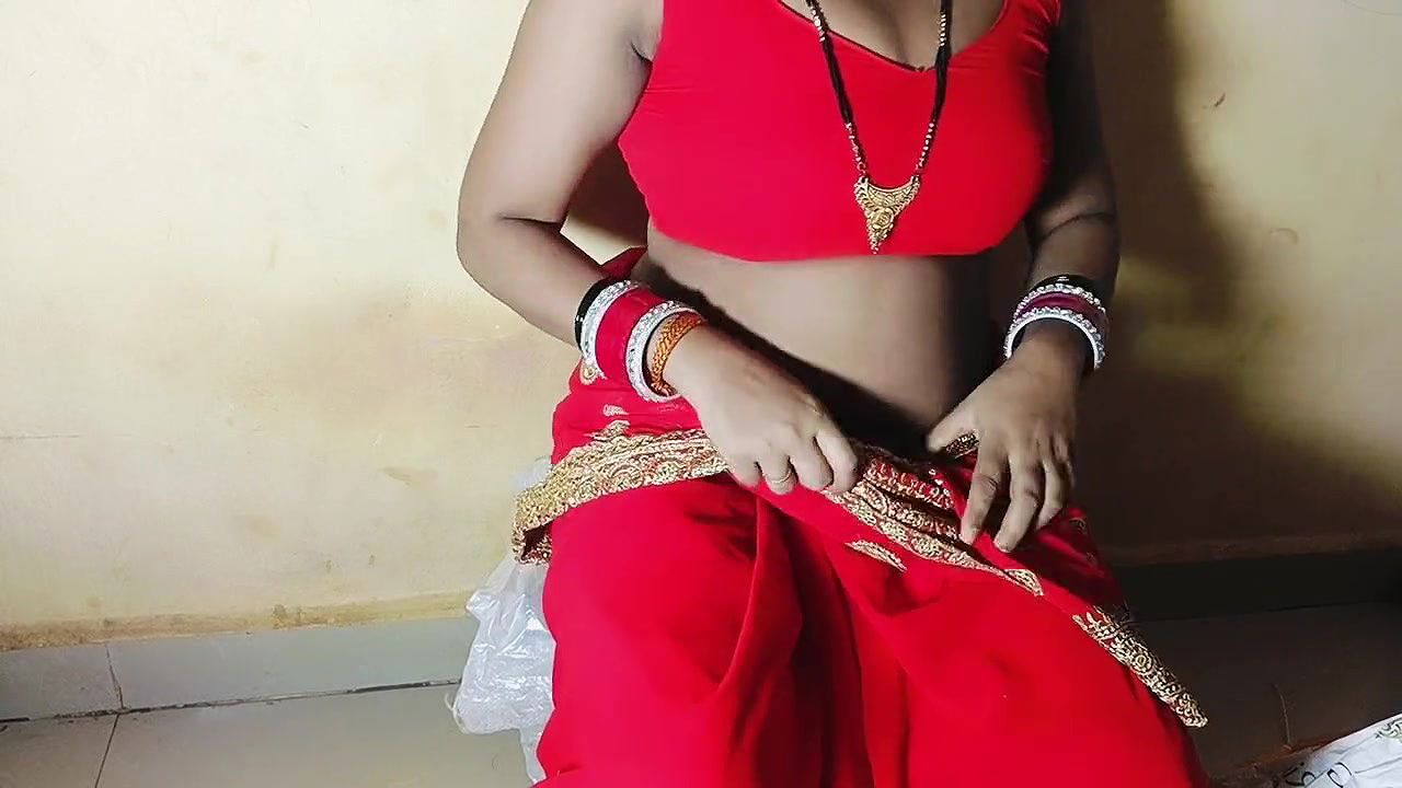 Desi bhabhi ki video single nude video, desi village bahu, desi village wife nude video, desi wife saree video village mother