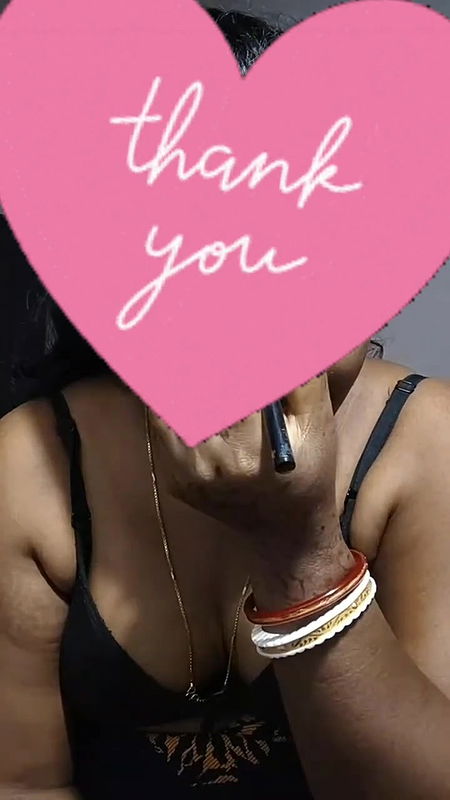 Desi Cute girls live showing body new viral hot video