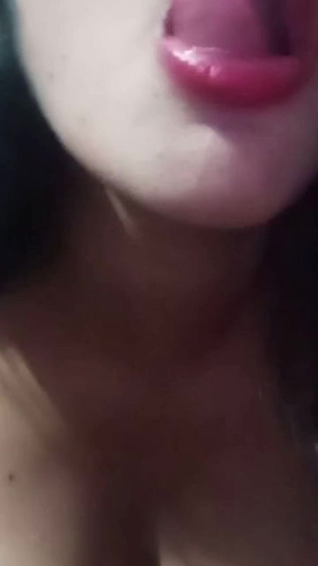 Desi hot bhabhi ki jawani chadhane par apne khud khud se doodh se doodh nikal kar chuta me fat dildo mein chuta kar kar sant ho gaya after attaining orgasm