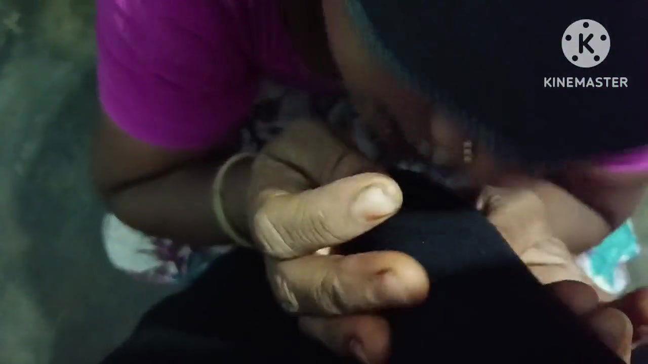 Hot room sarvent doing bowlojab