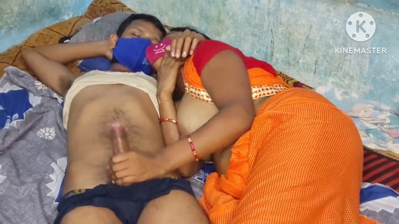 Indian desi Local Village teen bhabhi outdoor Xxxx video, Indian beautiful village bhabhi outdoor sex video