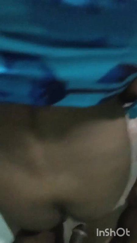 Indian Desi Village Girl Bathroom MMS Part 1