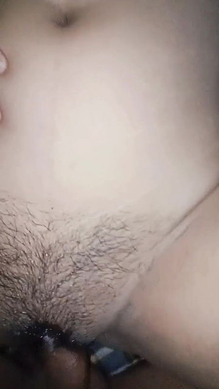 My boyfriend came to my house and fucked me, I first masturbated him and then he fucked my pussy