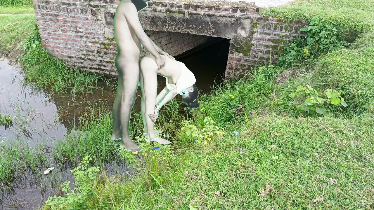 New Indian Muslim school girl and desi boyfriend girlfriend sex video and desi fucked girlfriend outdoor sex video Xvideo XXX