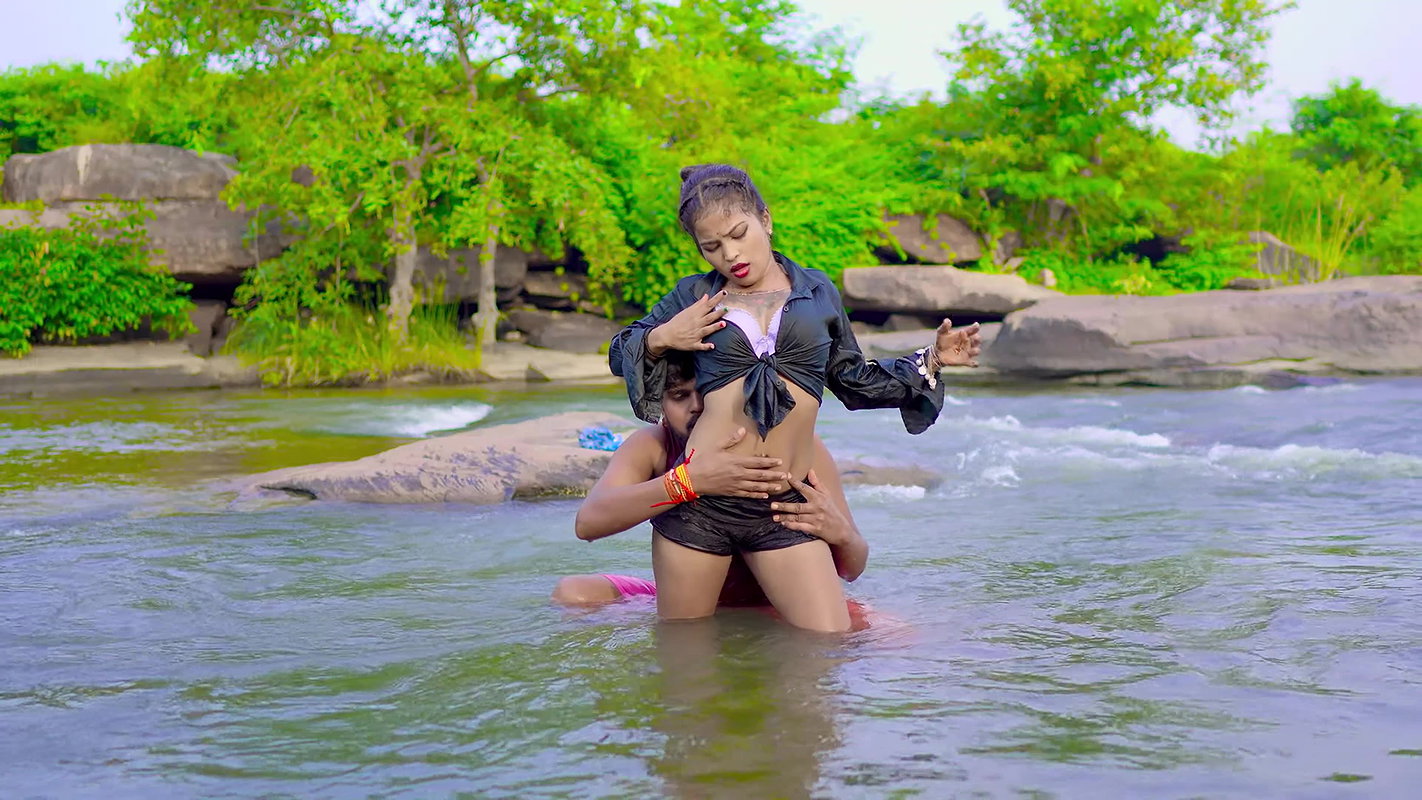 Hot- Riya Singh boobs grabbed, pressed & rubbed many times,navel squeezed hard & more2
