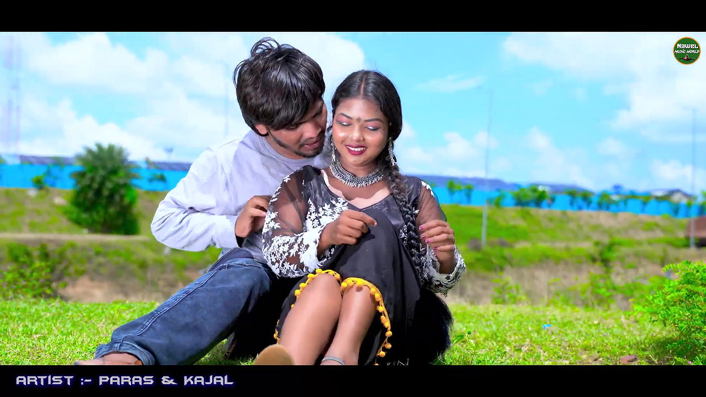 Kajal Roy hot song – Navel caressed, Back Hip kissed, slight cleavage2