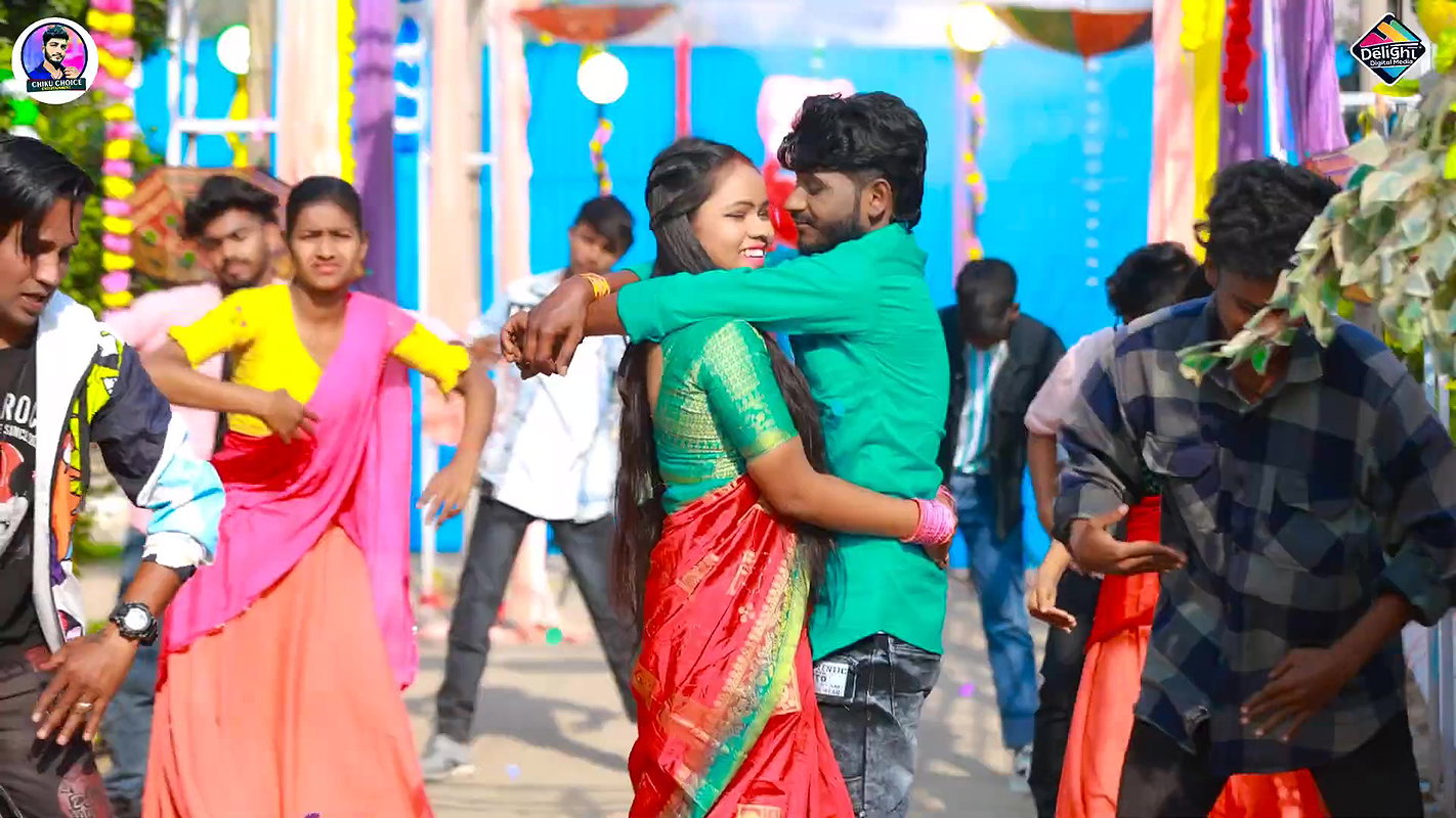 Reena Pandey hot saree song – Deep navel show2