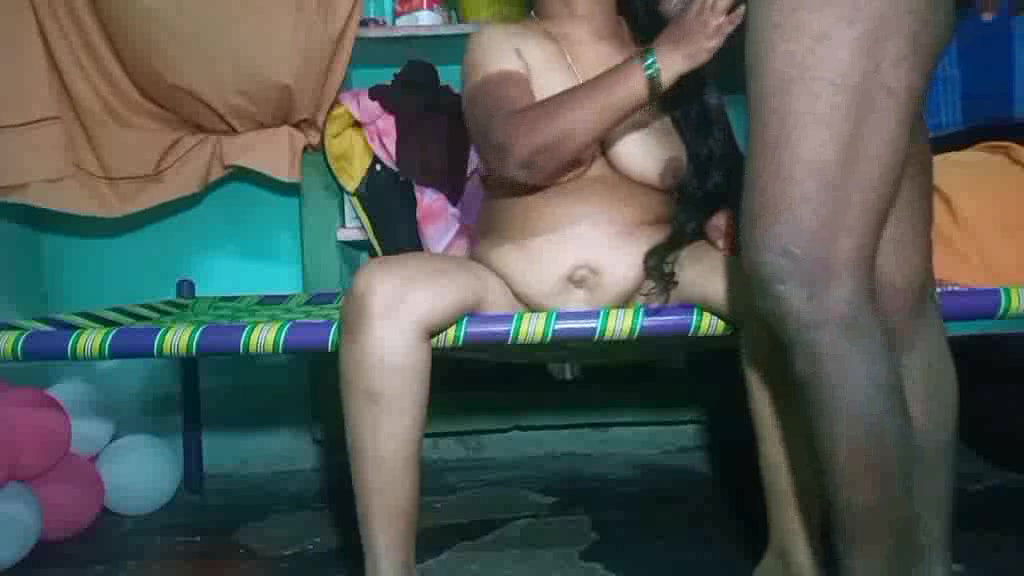 Big Ass Tamil Aunty with Hubby Fuck2