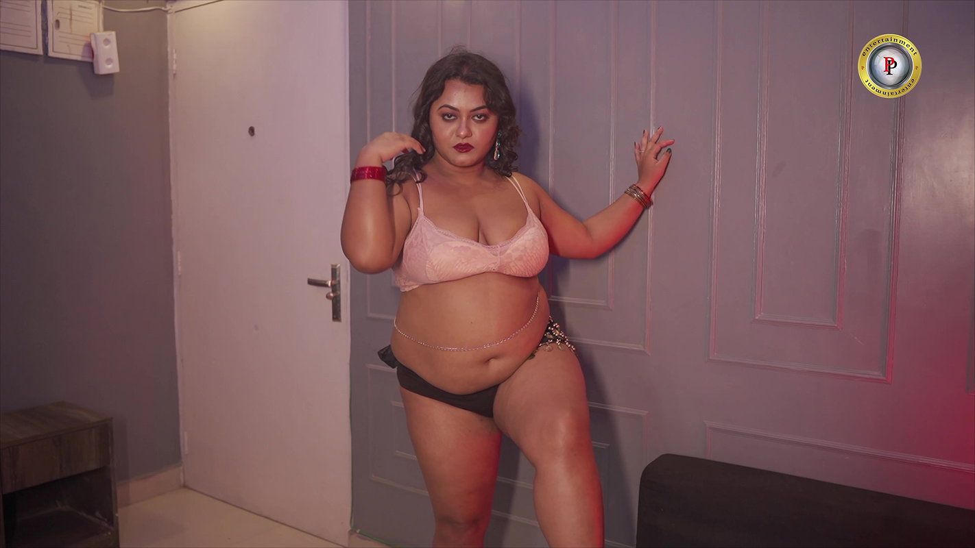 Famous Model Poulami Chatterjee Bra Panty Erotic Show2