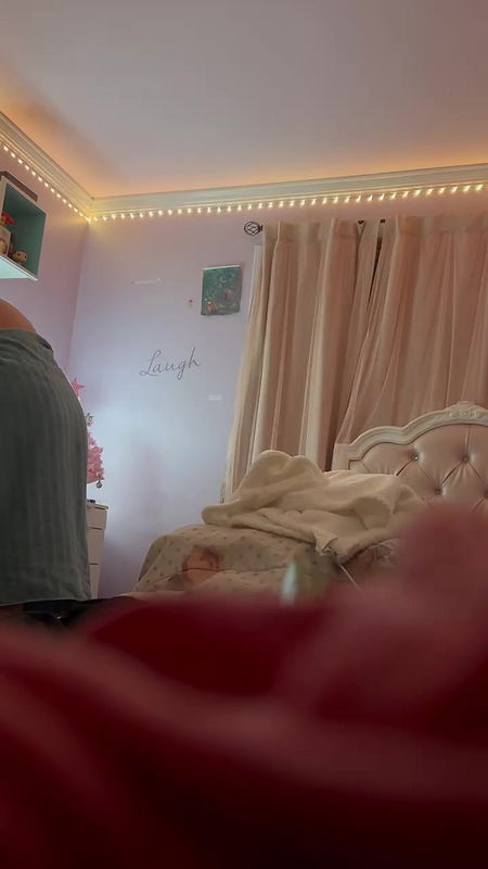 Young babe fully Naked Ass and Boobs captured secretly by voyeur