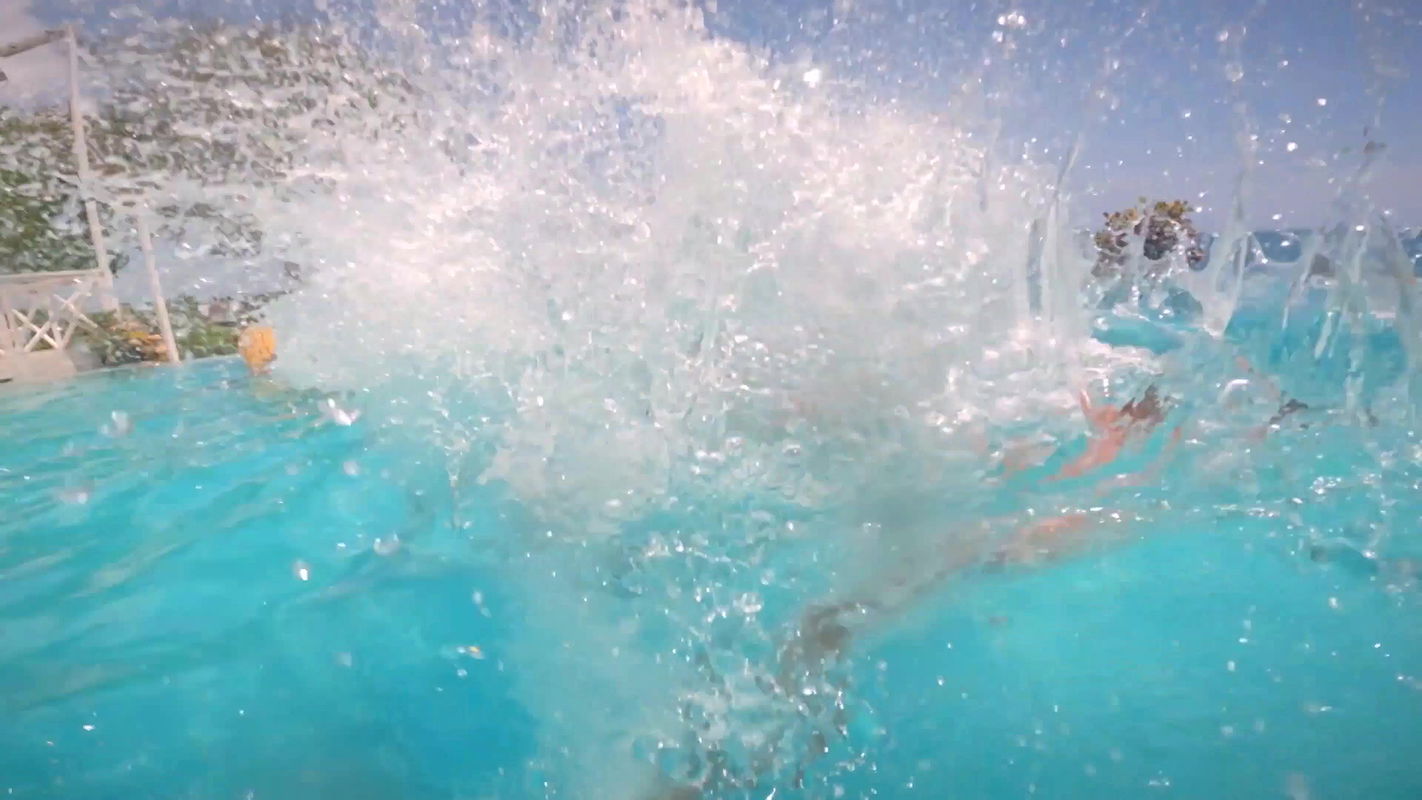 Wild licking & kissing from horny guys & girls – Ex on the beach Brazil S03 (blurred)