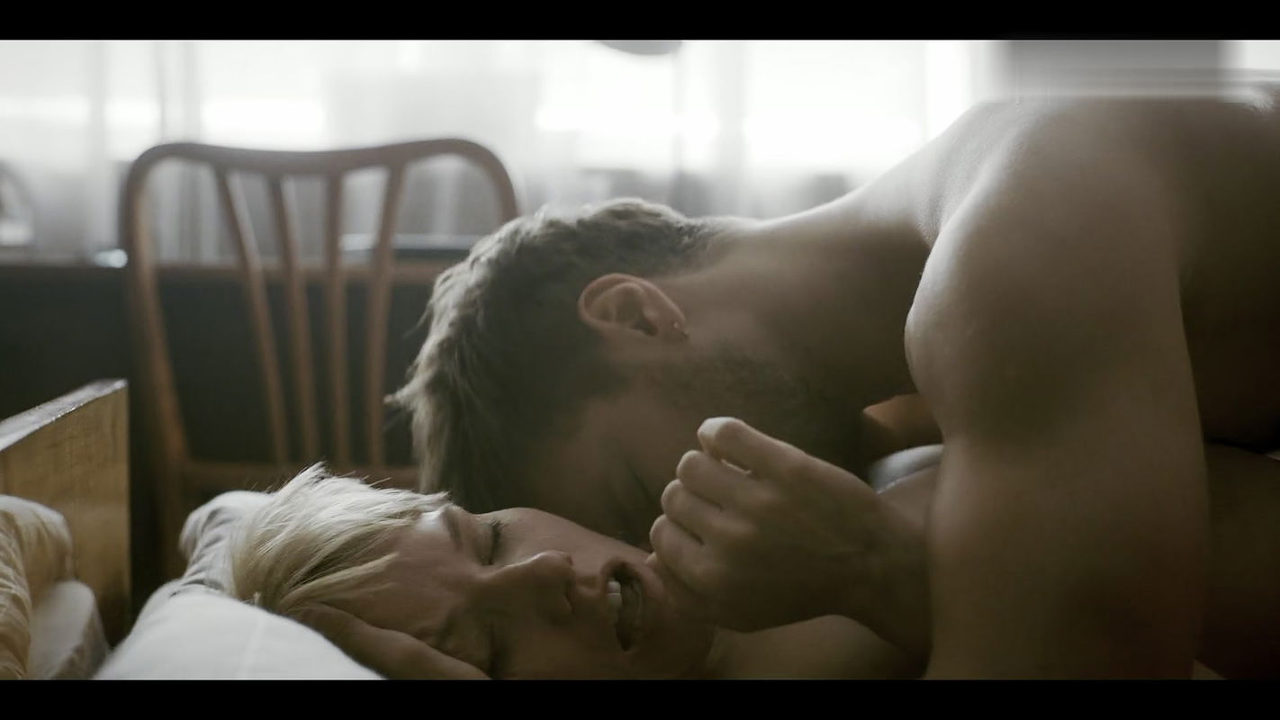 Tonight You’re Sleeping with Me (2023) Roma G─àsiorowska Nude Scene