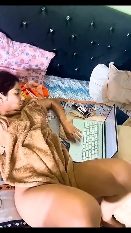 Sexy Girlfriend Nude Captured After